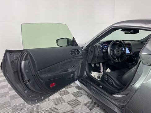 Used 2024 Nissan Z Performance w/ Floor Mat Package RWD image 17