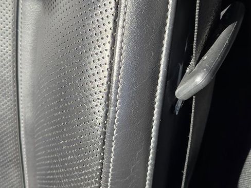 Used 2019 Mercedes-Benz S 560 4MATIC Sedan image 16