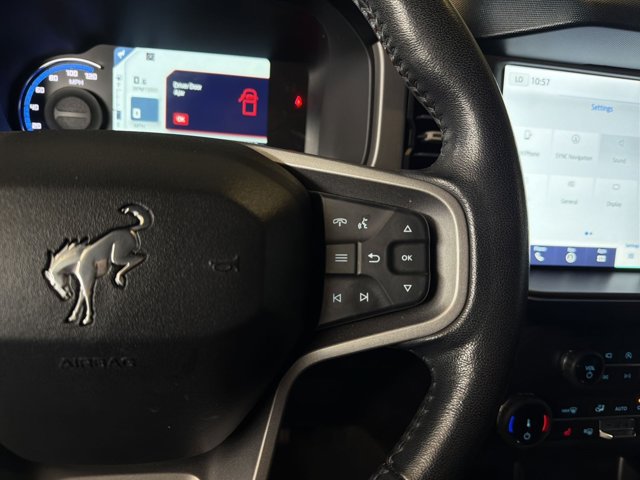 Used 2022 Ford Bronco Outer Banks AWD/4WD image 16