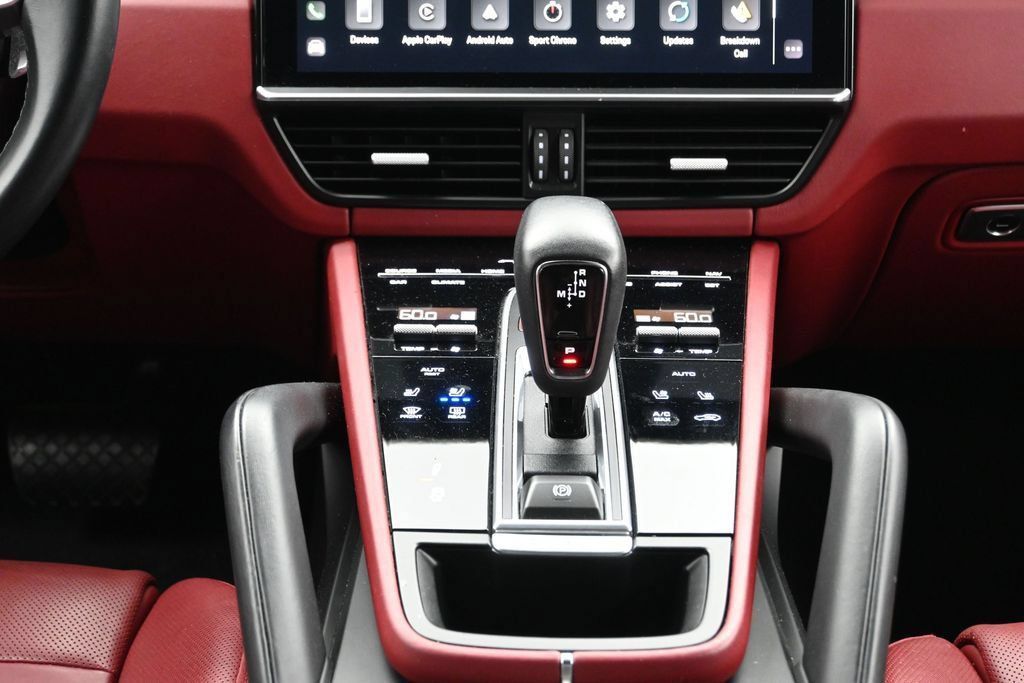 Certified 2023 Porsche Cayenne Platinum Edition AWD/4WD image 24