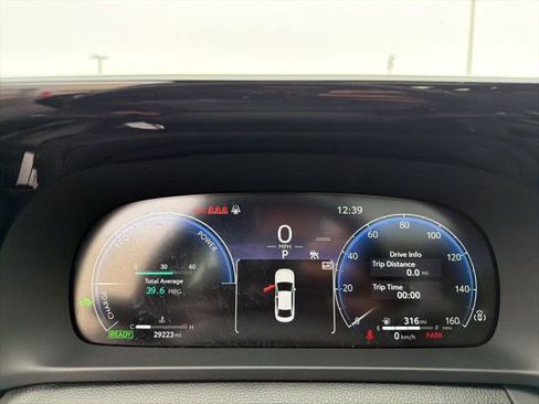 Certified 2023 Toyota Crown Limited image 15