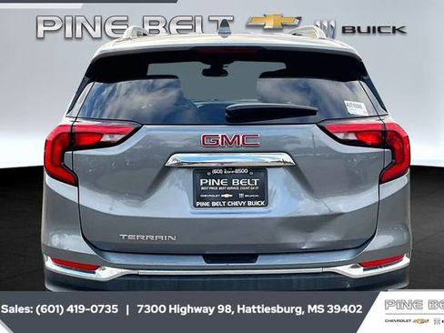 Certified 2021 GMC Terrain SLT image 4