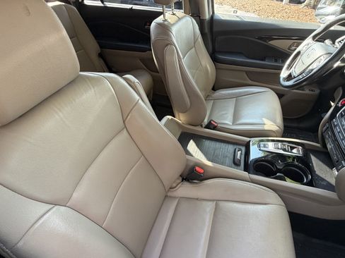 Used 2017 Honda Pilot Touring image 43