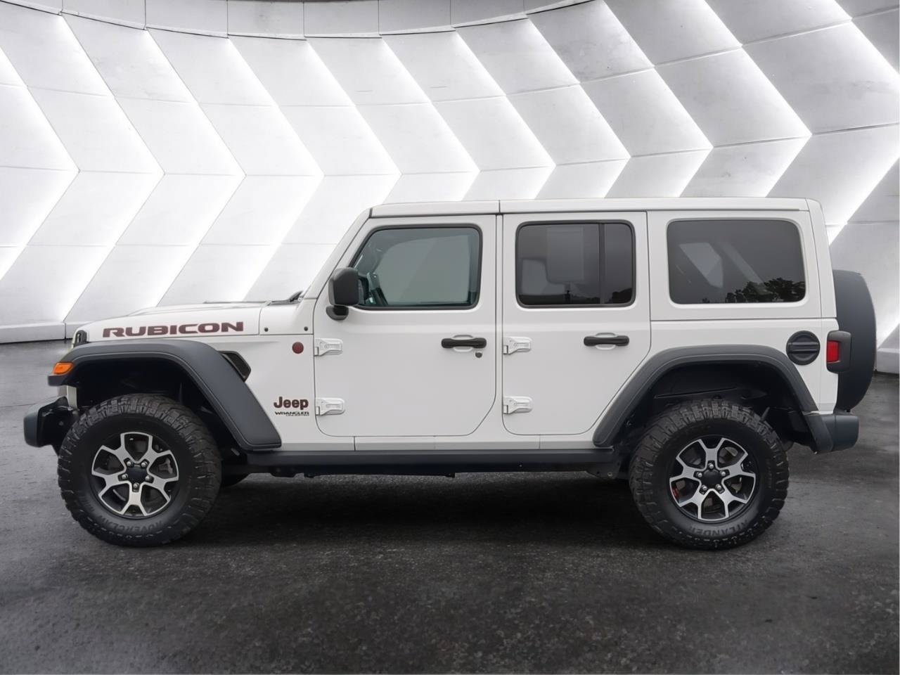 Used 2019 Jeep Wrangler Unlimited Rubicon w/ Cold Weather Group AWD/4WD image 3