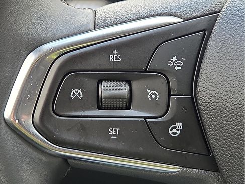 Used 2025 Chevrolet Trax ACTIV image 19