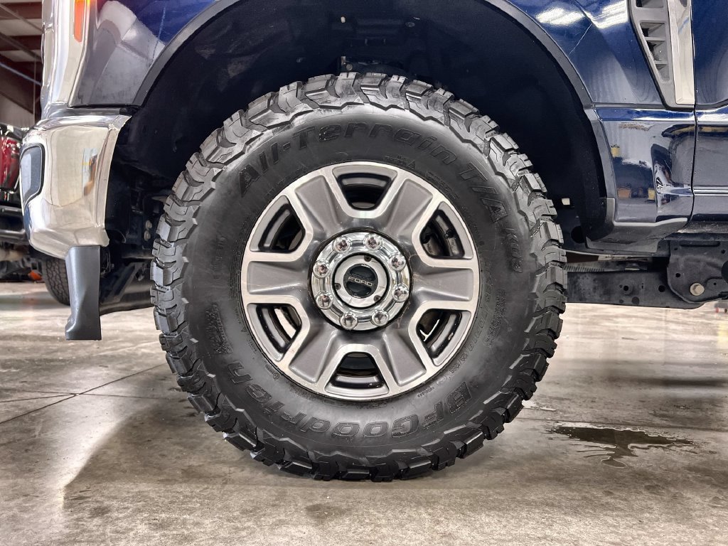 Used 2024 Ford F250 Lariat AWD/4WD image 11