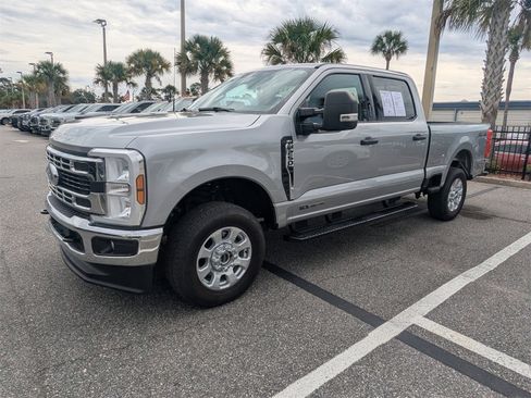 Used 2024 Ford F250 XLT image 8