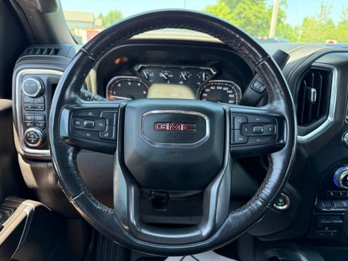Used 2022 GMC Sierra 2500 AT4 w/ Gooseneck/5TH Wheel Package AWD/4WD image 18