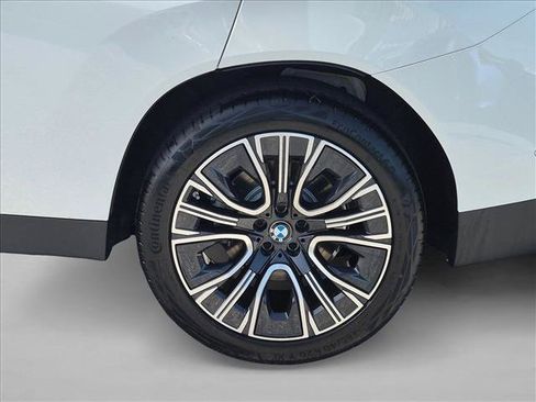 Used 2026 BMW X3 xDrive30i w/ Premium Package AWD/4WD image 9