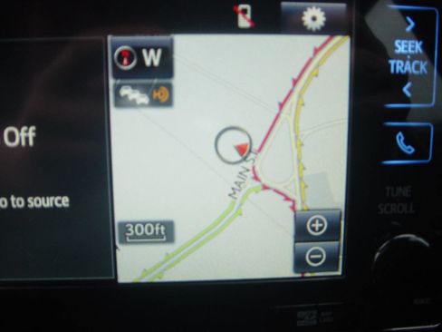 Used 2017 Toyota Corolla XSE image 10