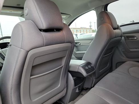 Used 2017 Chevrolet Traverse LS image 13