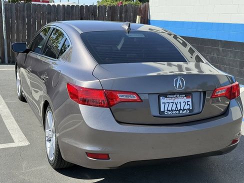 Used 2014 Acura ILX w/ Premium Package FWD image 4