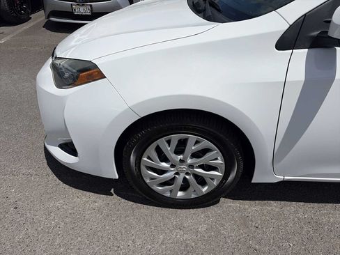 Used 2017 Toyota Corolla LE FWD image 19
