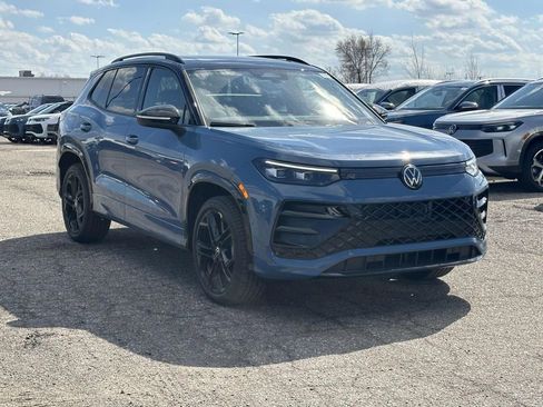 New 2026 Volkswagen Tiguan SE R-Line AWD/4WD image 5