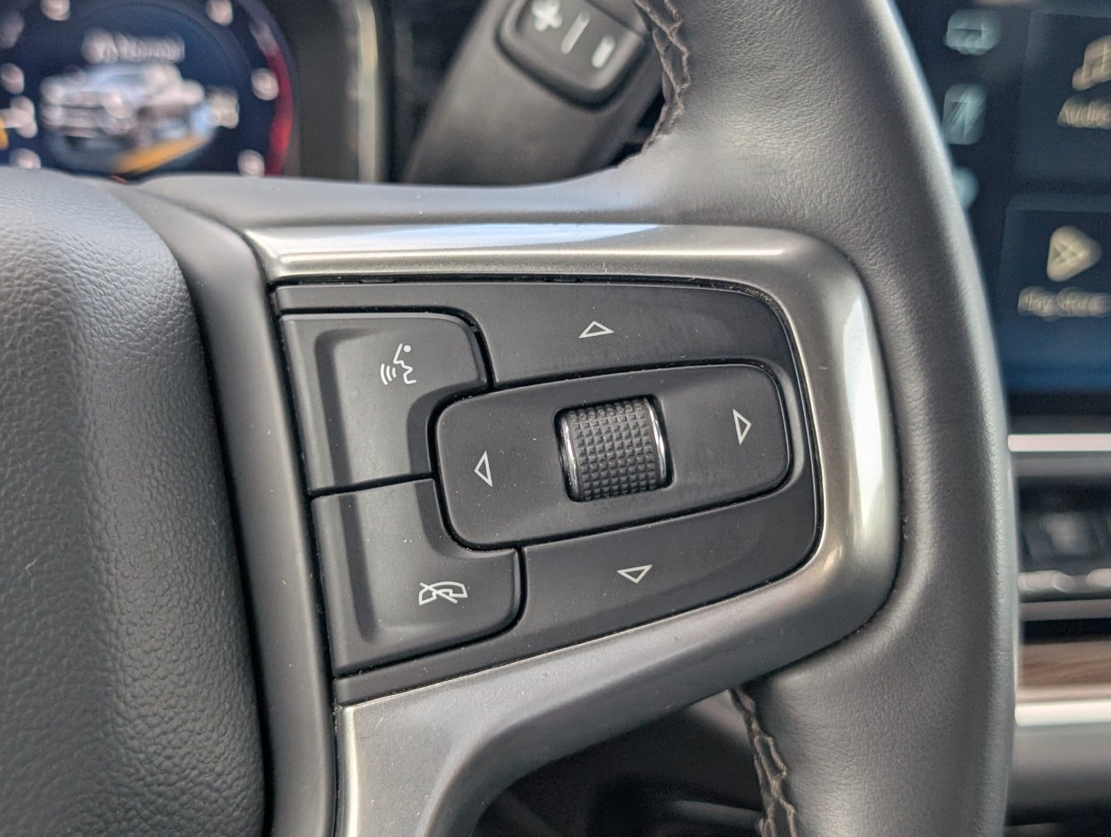 Used 2025 Chevrolet Silverado 2500 LT w/ Safety Package AWD/4WD image 25