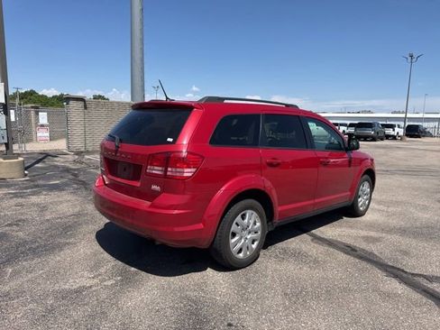 Used 2018 Dodge Journey SE FWD image 7