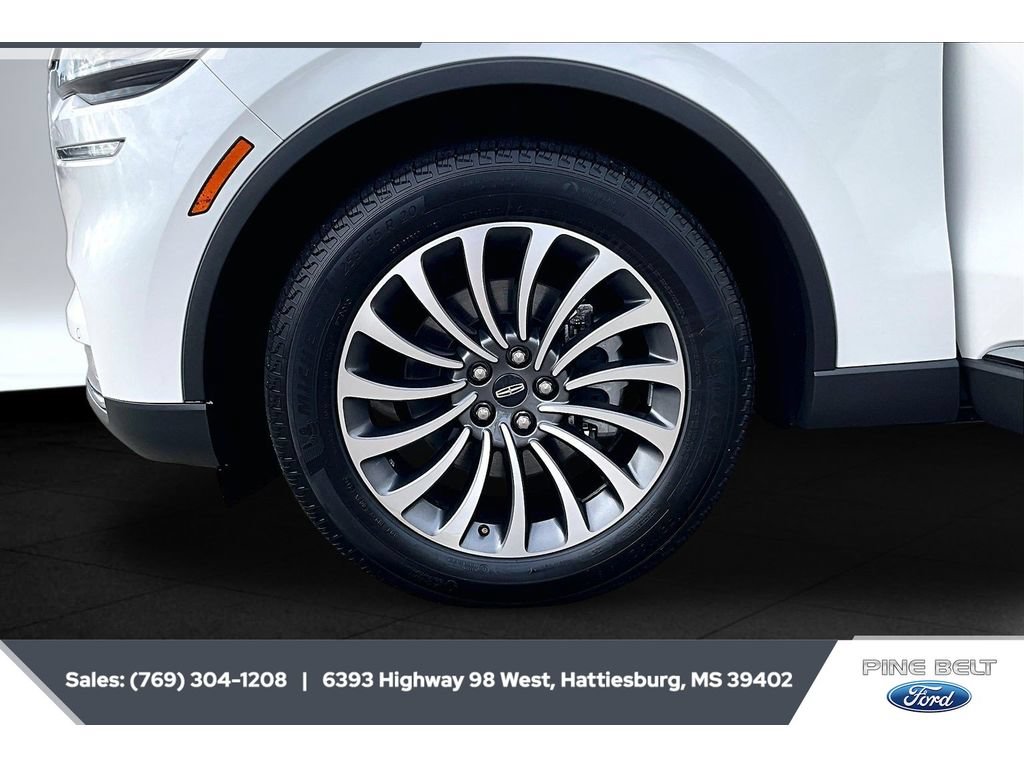 Used 2020 Lincoln Aviator Reserve w/ Elements Package Plus AWD/4WD image 7