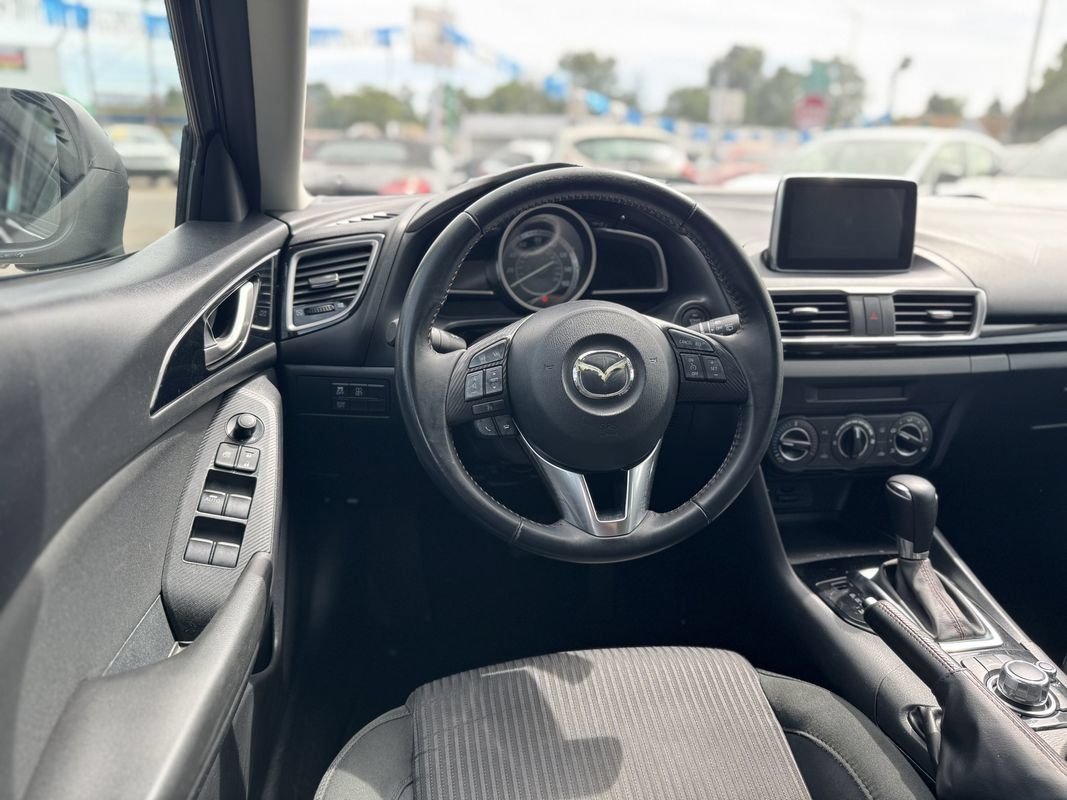 Used 2015 MAZDA MAZDA3 i Touring FWD image 12