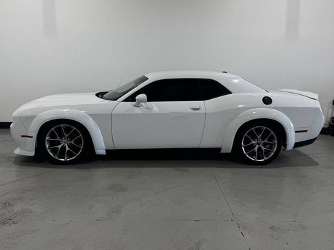 Used 2022 Dodge Challenger GT RWD image 13