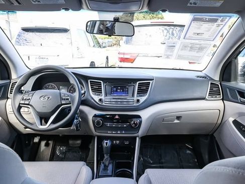 Used 2018 Hyundai Tucson SE FWD image 13