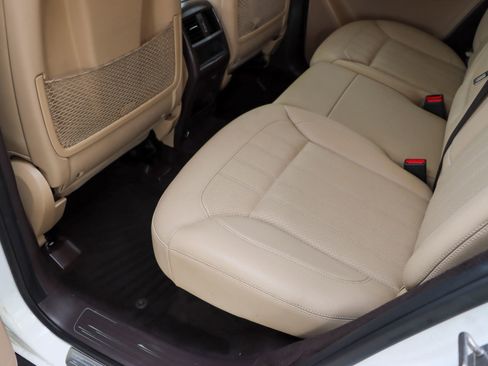 Used 2018 Mercedes-Benz GLE 350 w/ Premium 1 Package image 28