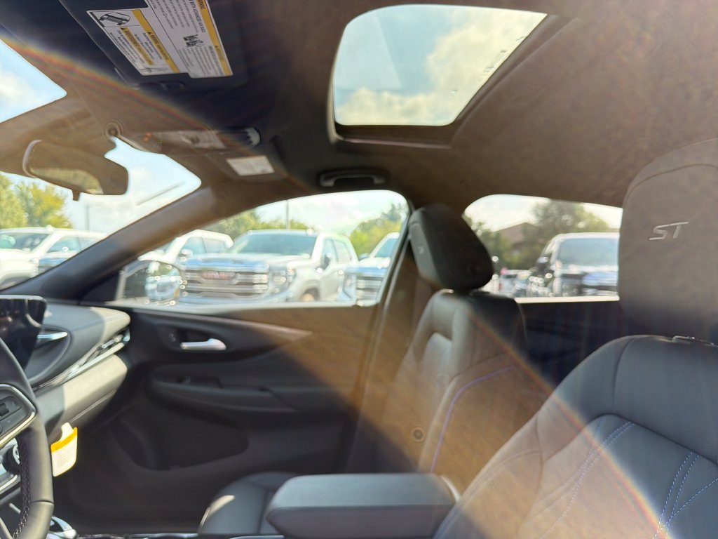 New 2026 Buick Envista Sport Touring w/ Convenience I Package FWD image 22