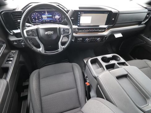 Used 2024 Chevrolet Silverado 1500 RST AWD/4WD image 6