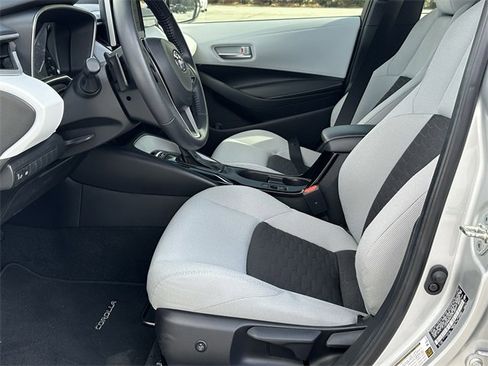 Used 2023 Toyota Corolla SE image 10