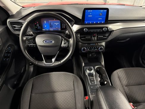 Used 2024 Ford Escape Active AWD/4WD image 8