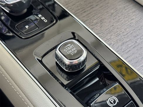 New 2026 Volvo XC90 T8 Ultra image 23