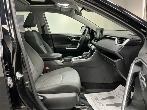 Used 2022 Toyota RAV4 XLE w/ Convenience Package AWD/4WD image 33