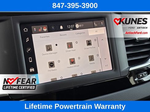 Used 2023 Chrysler Voyager LX image 41