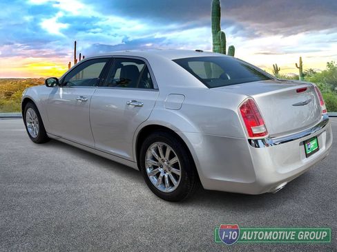 Used 2012 Chrysler 300 Limited RWD image 7