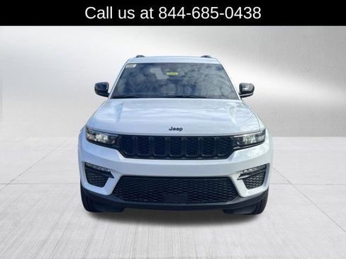 New 2025 Jeep Grand Cherokee Limited image 2