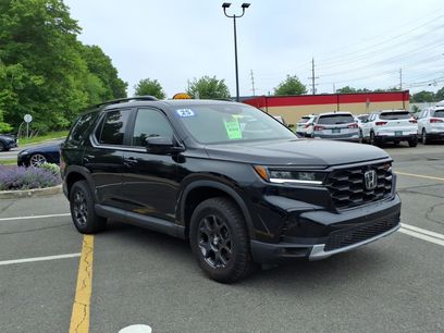 Used 2025 Honda Pilot TrailSport