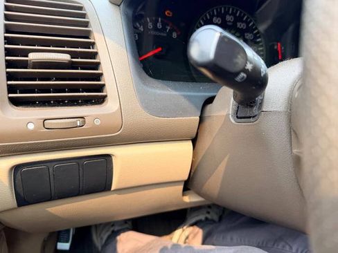 Used 2004 Honda Accord LX image 37