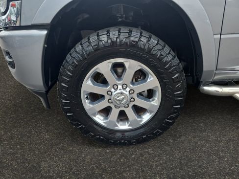 Used 2022 RAM 2500 Laramie AWD/4WD image 14