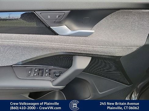 New 2025 Volkswagen Tiguan S image 38