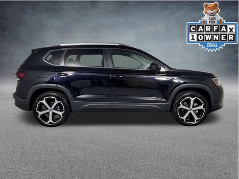 Used 2026 Volkswagen Taos SEL AWD/4WD image 10