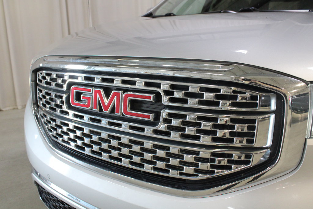 Used 2019 GMC Acadia Denali AWD/4WD image 36