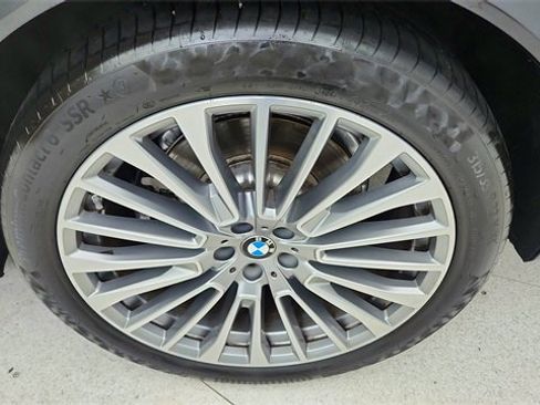 Used 2025 BMW X7 xDrive40i w/ Executive Package image 63