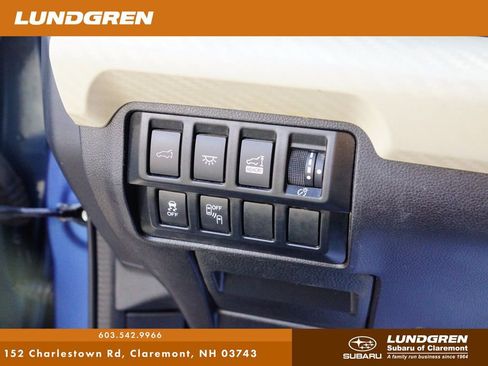 Used 2021 Subaru Ascent Premium w/ Convenience Package image 29