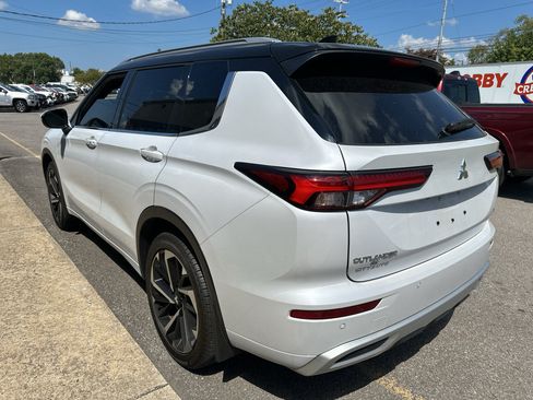 Used 2024 Mitsubishi Outlander SEL AWD/4WD image 6