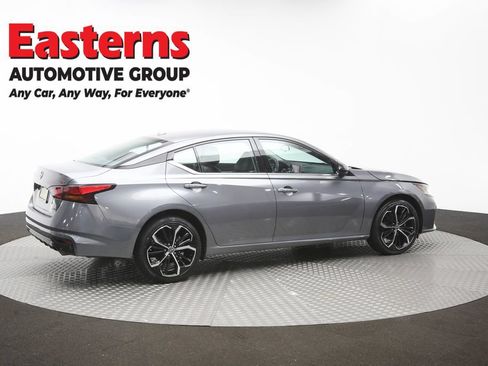 Used 2023 Nissan Altima 2.5 SR AWD/4WD image 42