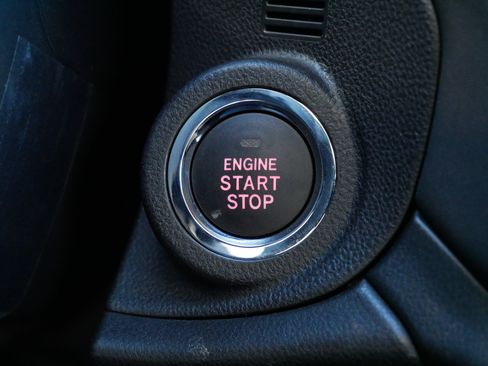 Certified 2025 Subaru Outback Limited image 31