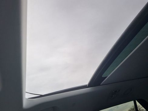 Used 2025 Ford Explorer Platinum w/ LUX Leather Package image 27