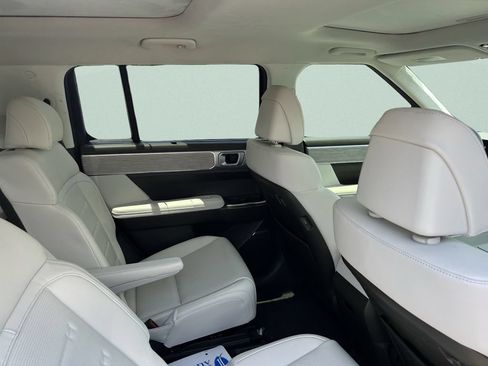 New 2025 Hyundai Santa Fe Calligraphy AWD/4WD image 20