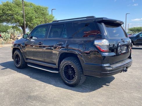 Used 2019 Toyota 4Runner Limited image 7