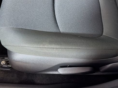 Used 2024 Toyota RAV4 LE AWD/4WD image 20