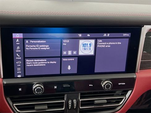 Used 2022 Porsche Macan GTS image 15